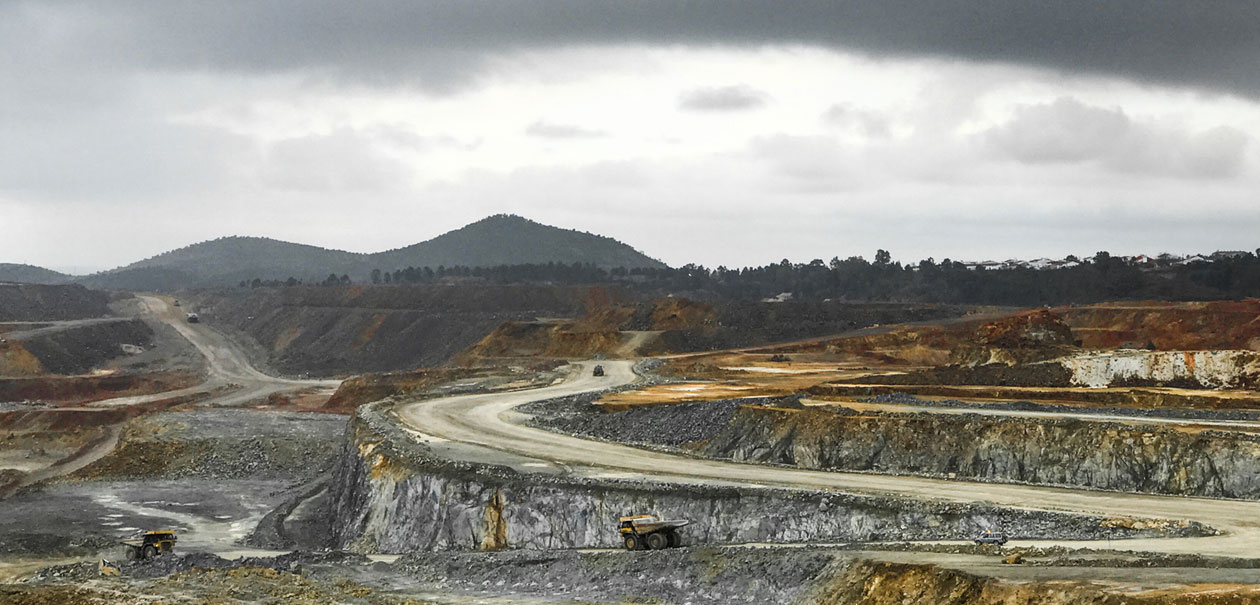 廠區(qū)風(fēng)貌